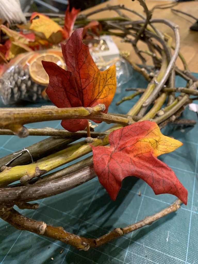 Un porte bijoux en béton et verre recyclé DIY Une couronne de Noël 100% récup et DIY